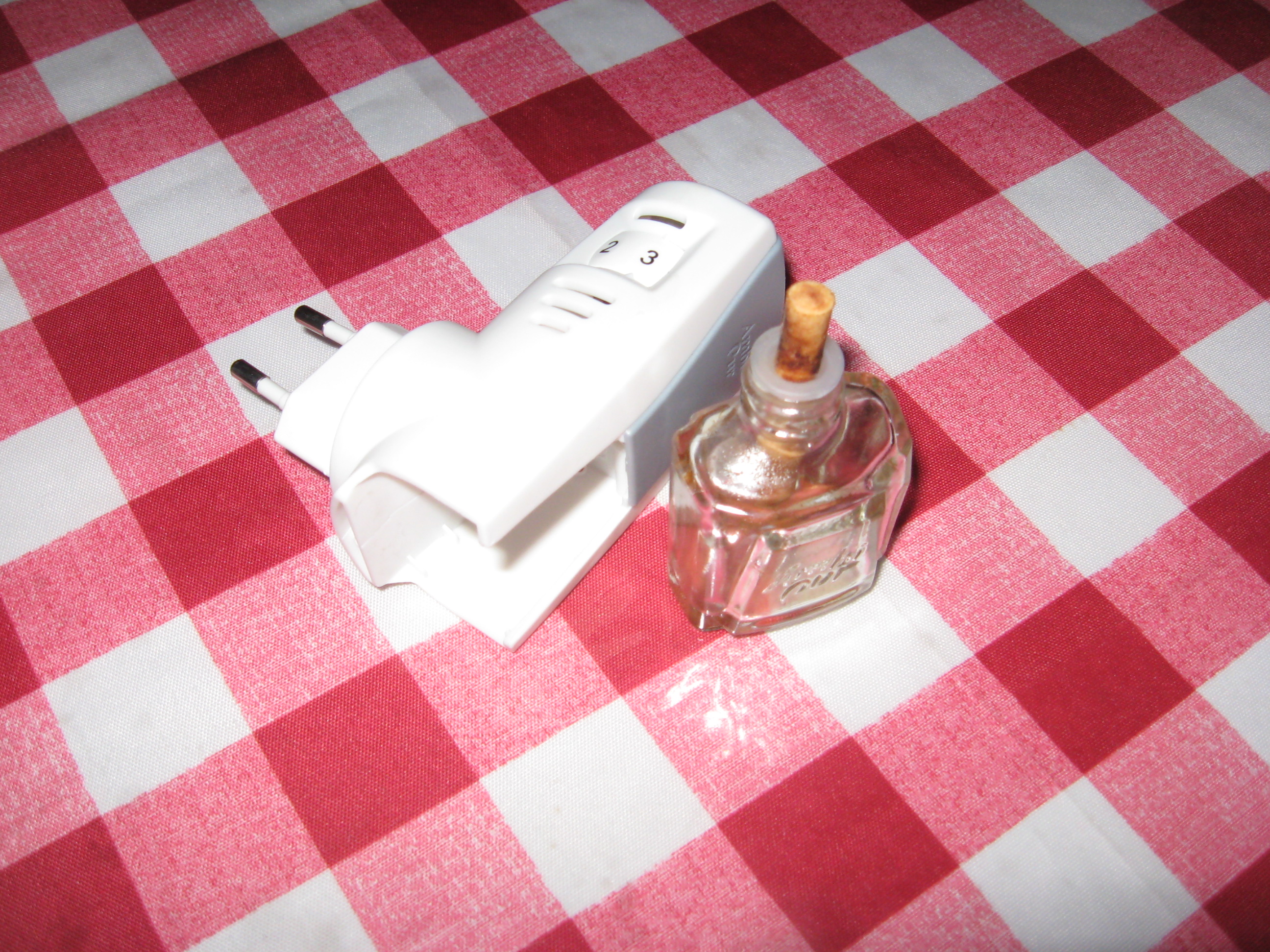 Deodoranti elettrici per l'ambiente: attenzione alla tossicità - ECOPENSARE